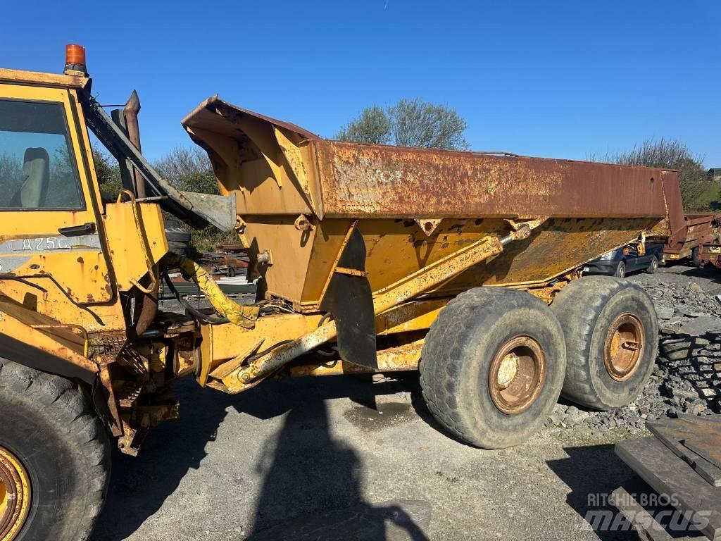 Volvo A 25 C Zglobni damperi
