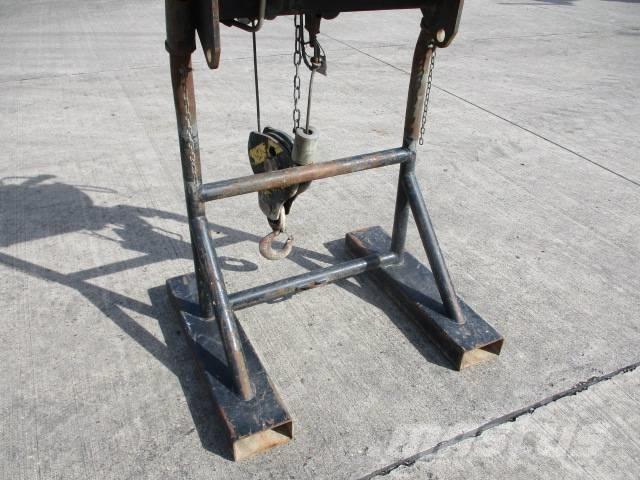 Manitou lier 3 Ton Ostale komponente za građevinarstvo