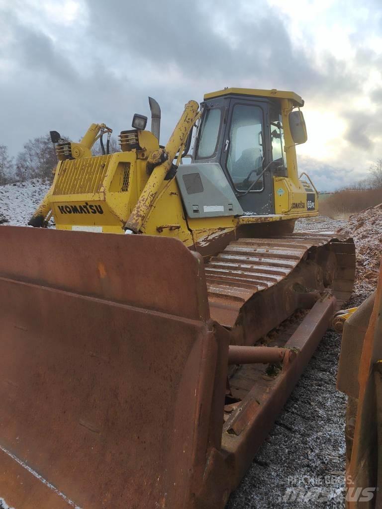 Komatsu D 65 PX-12 Buldožeri guseničari