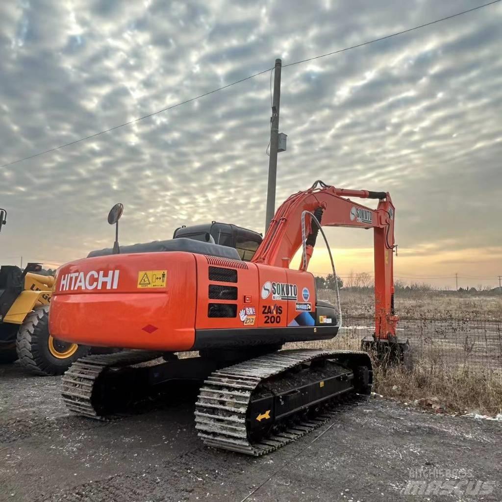 Hitachi ZX 200 Bageri guseničari