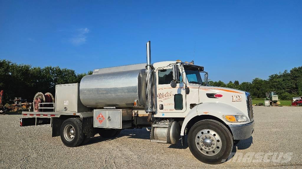 Peterbilt PB335 Kamioni cisterne