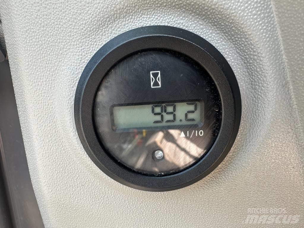 Volvo EC 230FL Bageri guseničari