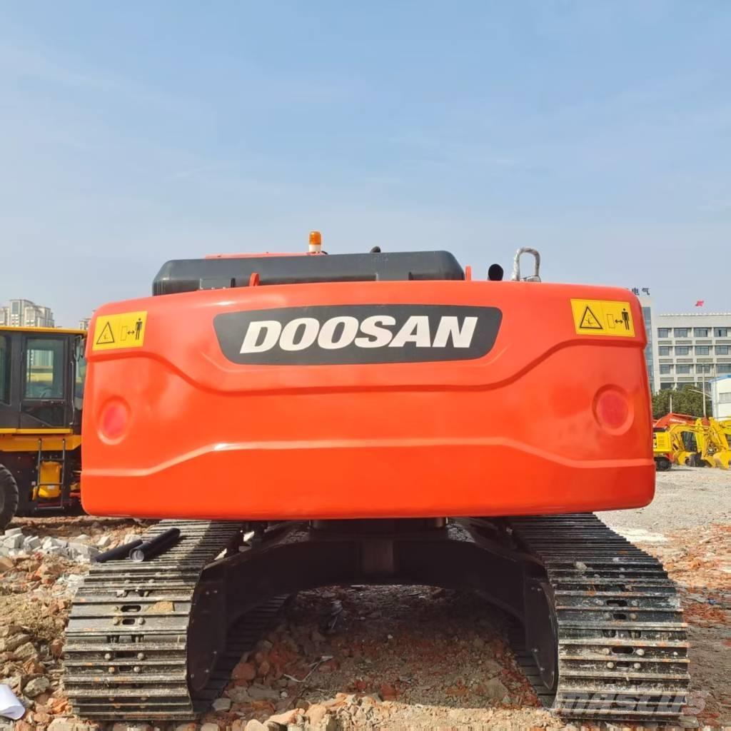 Doosan DX225LC-9C Bageri guseničari