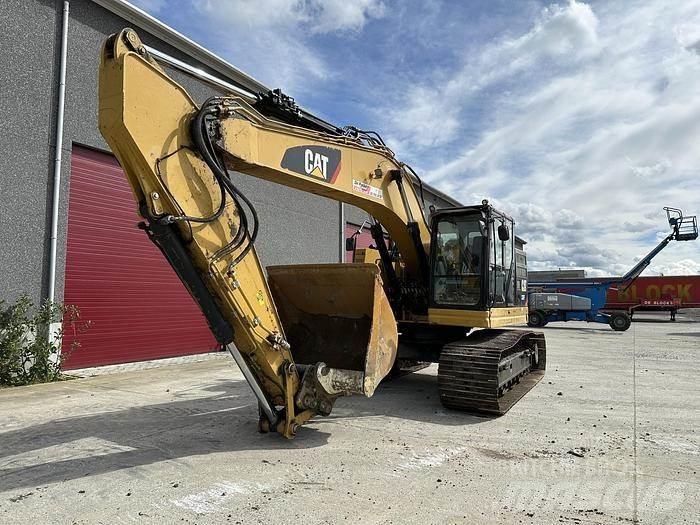 CAT 335FL Bageri guseničari