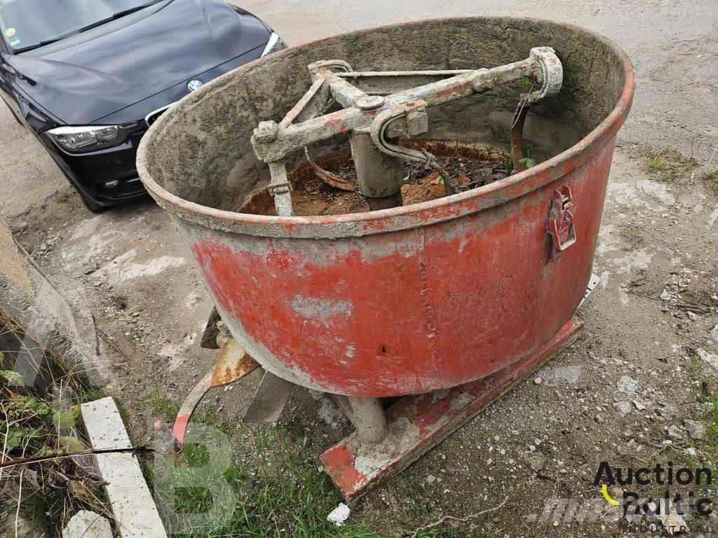  Concrete mixer Betonski finišeri