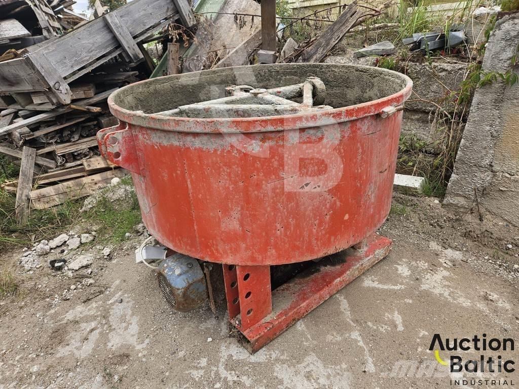  Concrete mixer Betonski finišeri