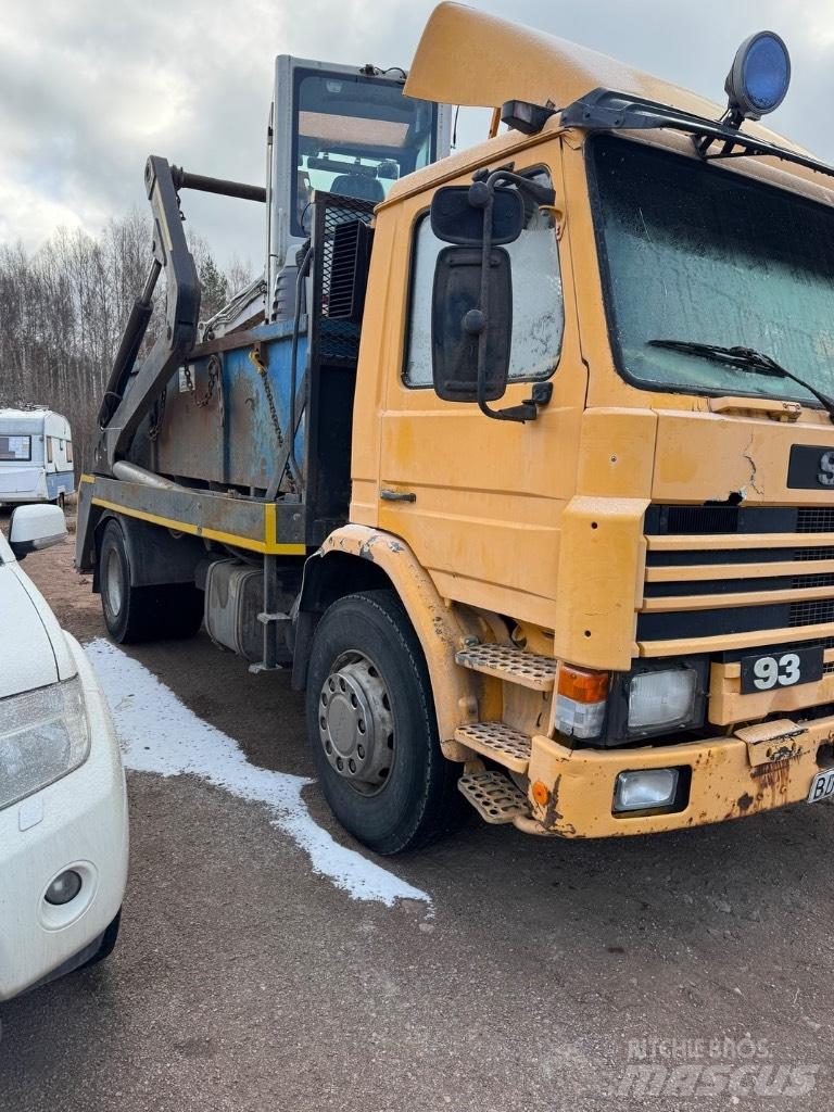 Scania P 82 H Komunalni kamioni