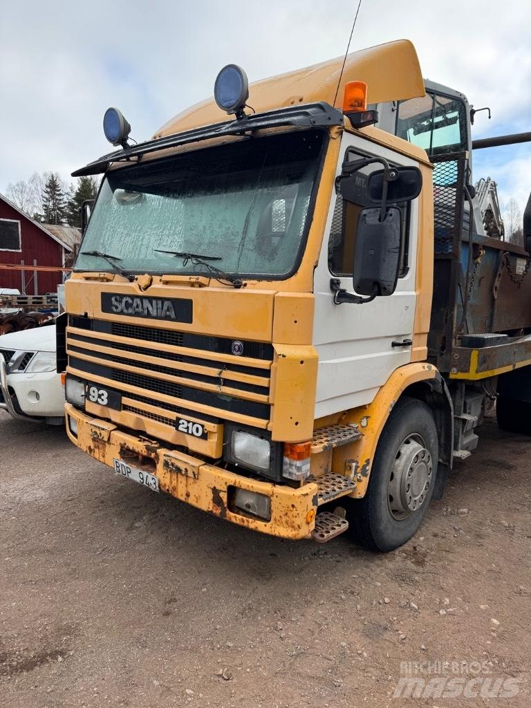 Scania P 82 H Komunalni kamioni