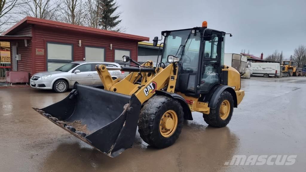 CAT 906 M Utovarivači na točkove