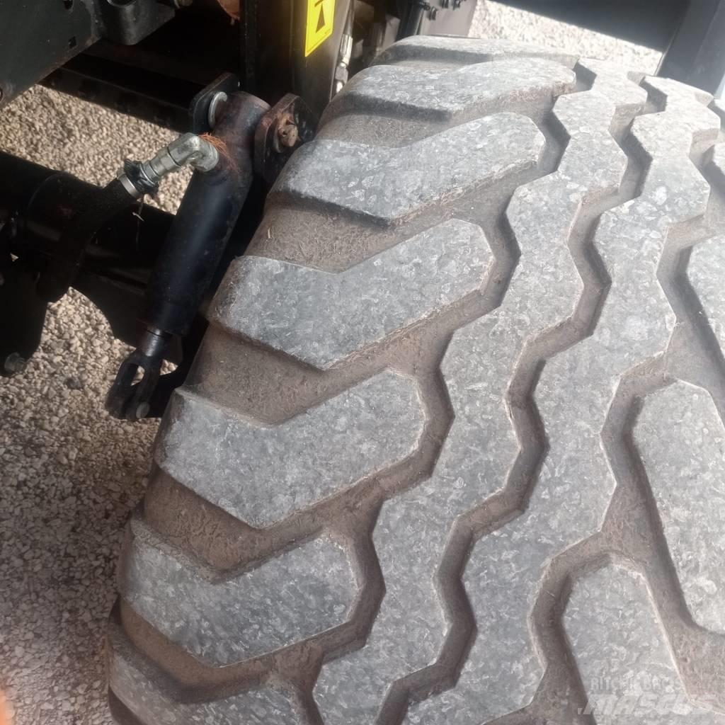 New Holland BR 7070 Prese/balirke za rolo bale