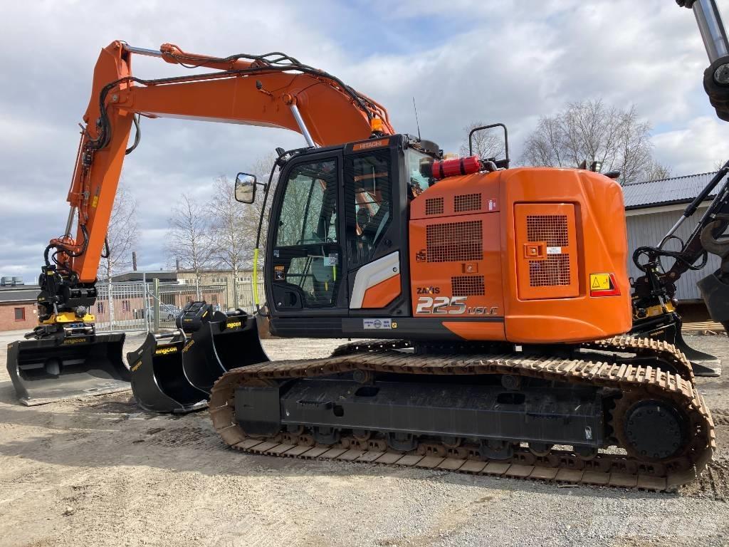 Hitachi ZX 225 US LC Bageri guseničari