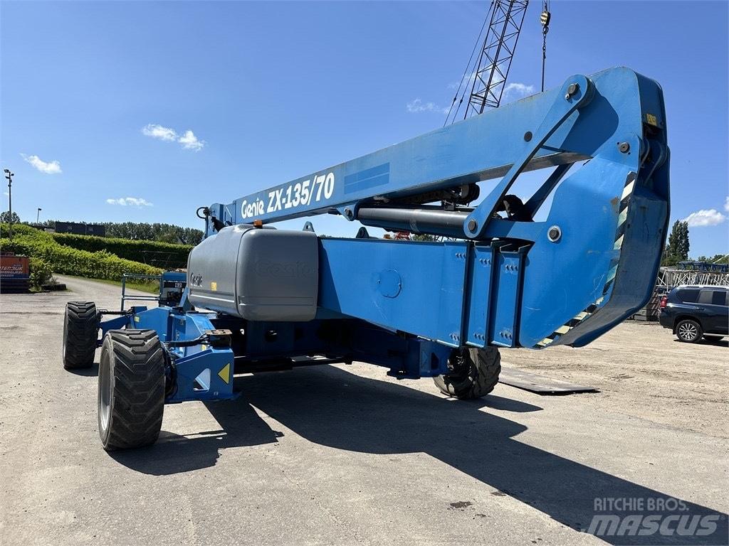 Genie ZX 135/70 Zglobne podizne platforme