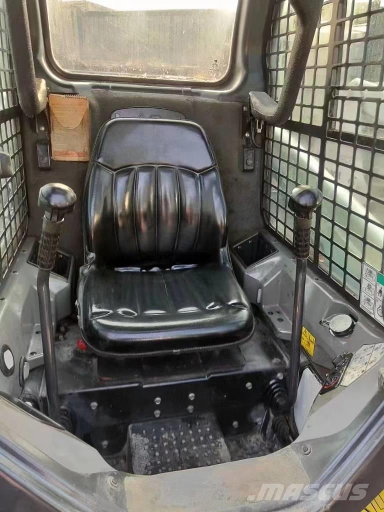 Bobcat S 450 Skid steer mini utovarivači