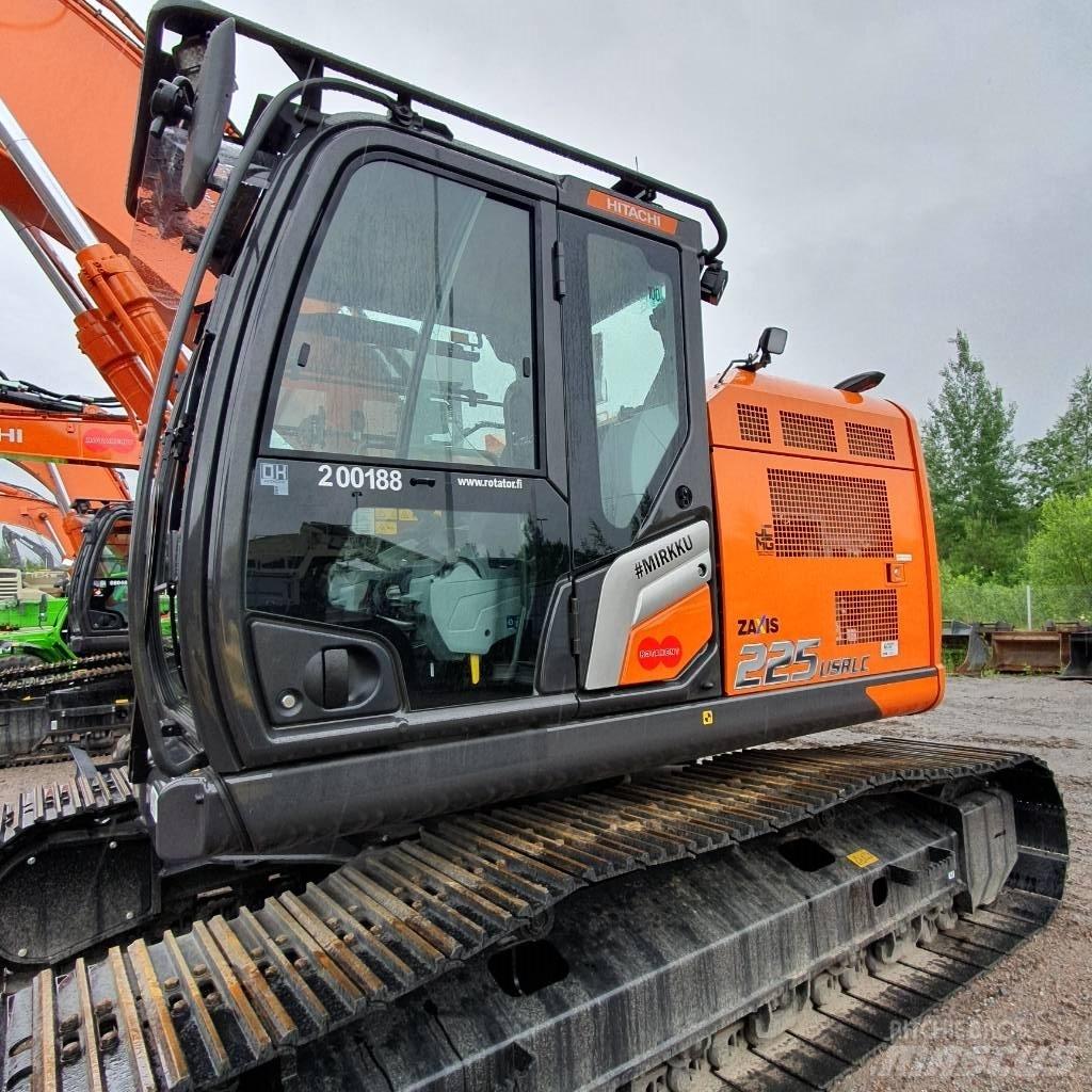Hitachi ZX225USRLC-7 Bageri guseničari