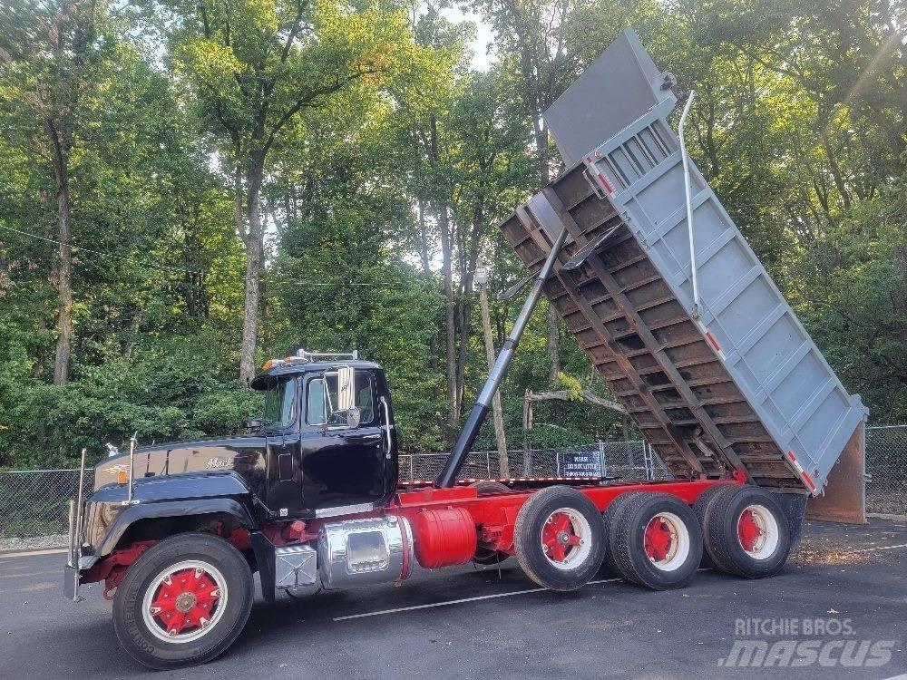 Mack RD688S Kiperi kamioni