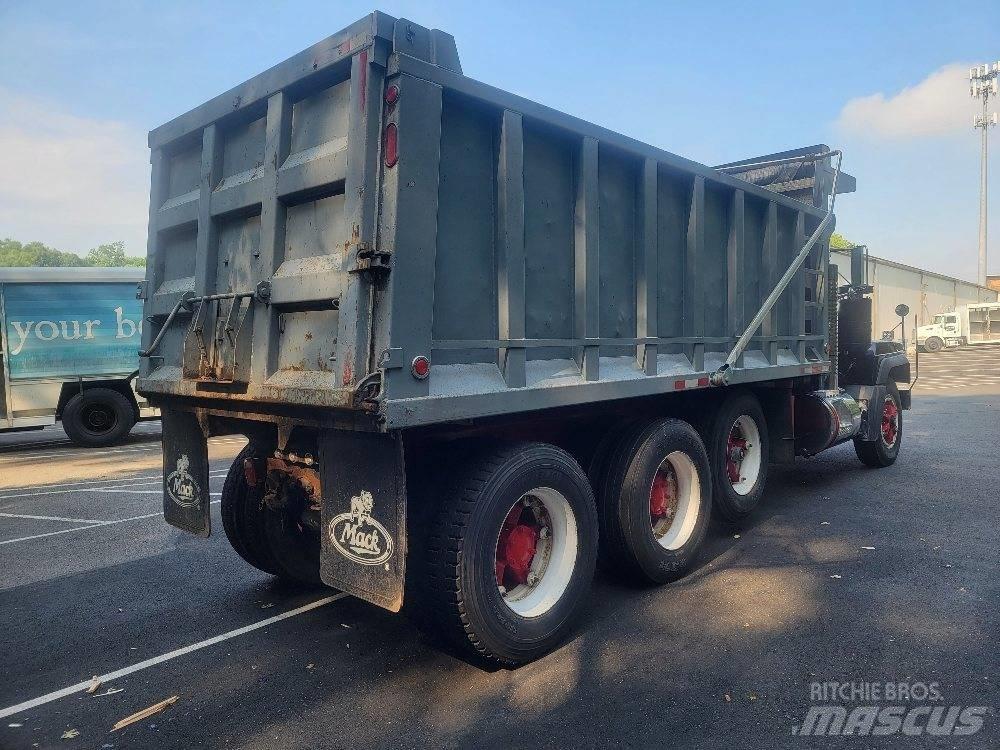 Mack RD688S Kiperi kamioni