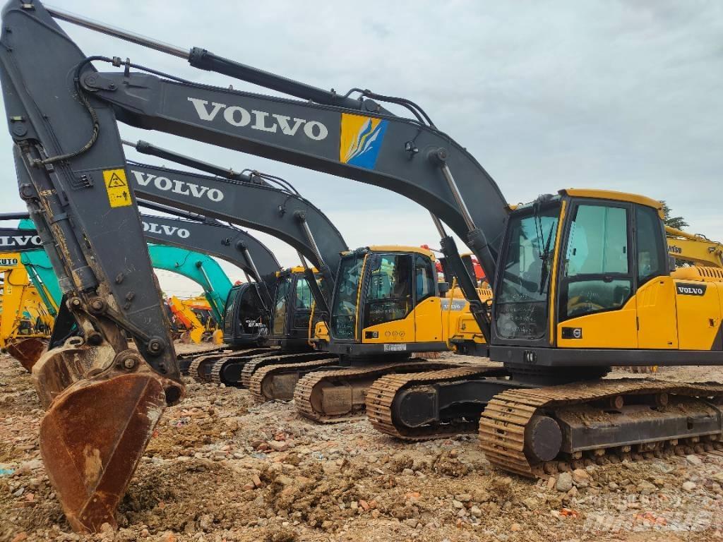 Volvo EC220D Bageri guseničari