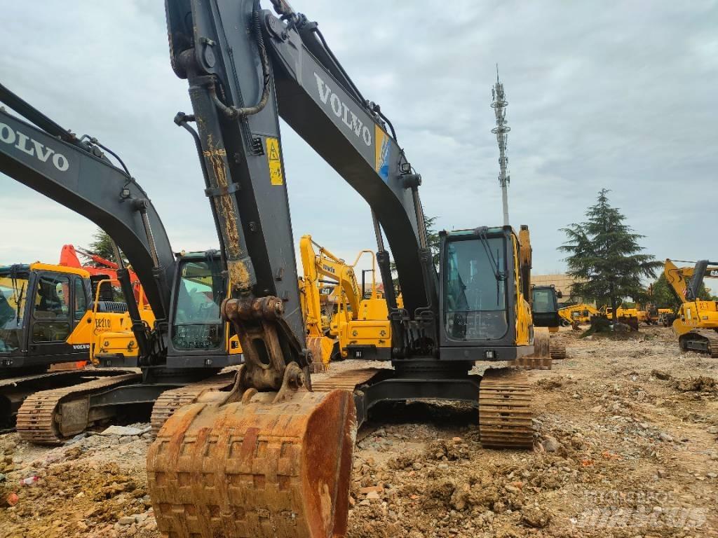 Volvo EC220D Bageri guseničari