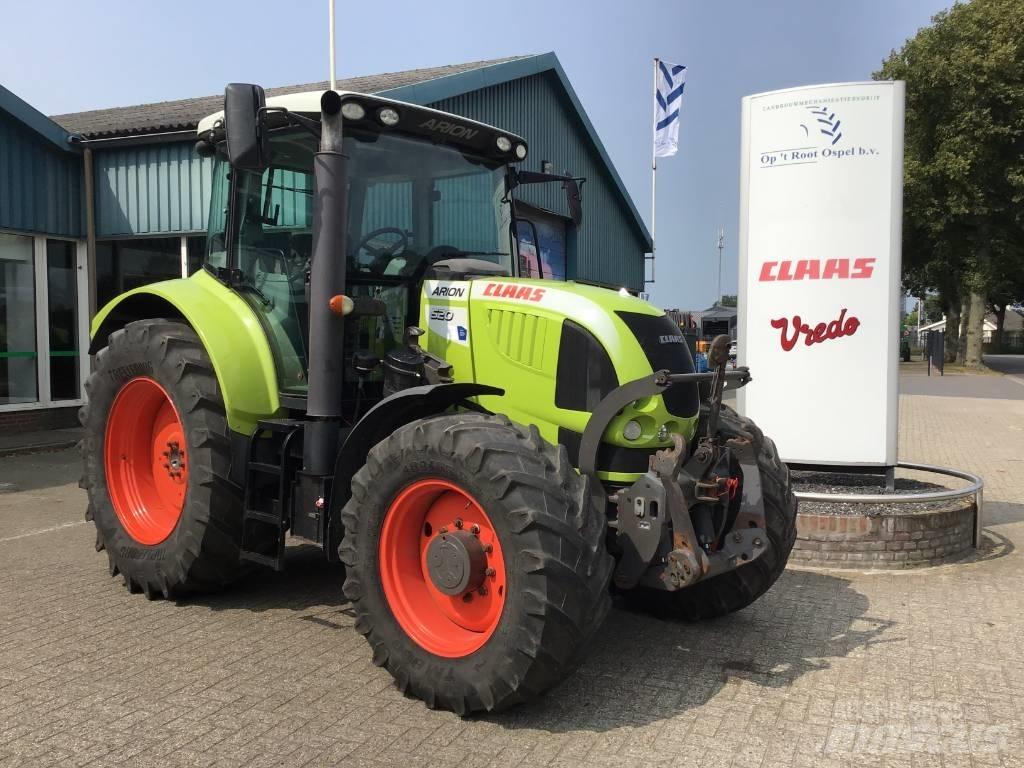 CLAAS Arion 520 CIS Traktori