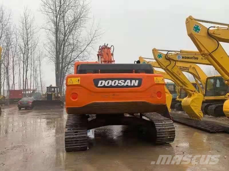 Doosan DX300LC Bageri guseničari