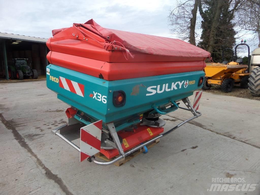 Reco SULKY X36 Rasturači mineralnog đubriva