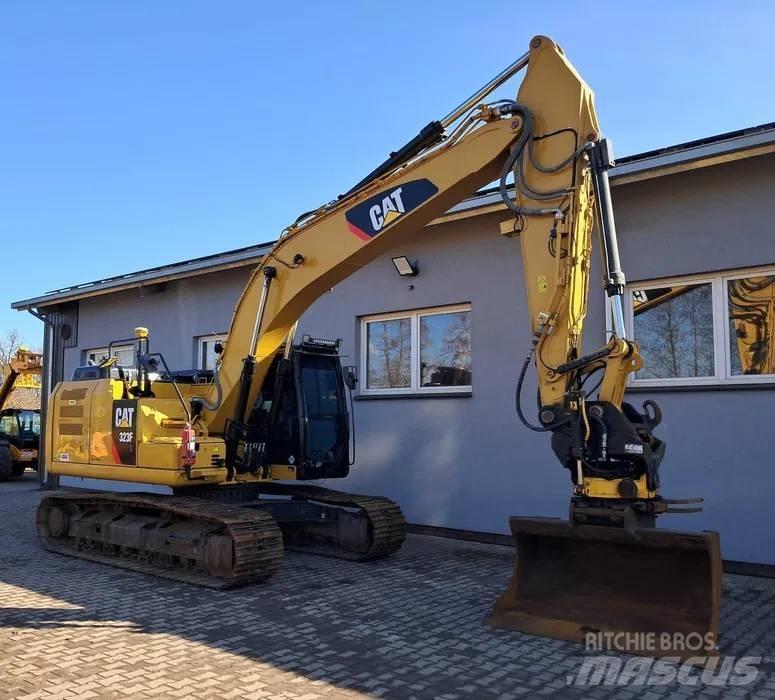 CAT 323 F L Bageri guseničari