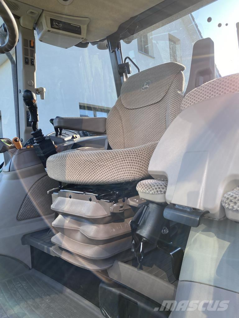 John Deere 5115R Traktori