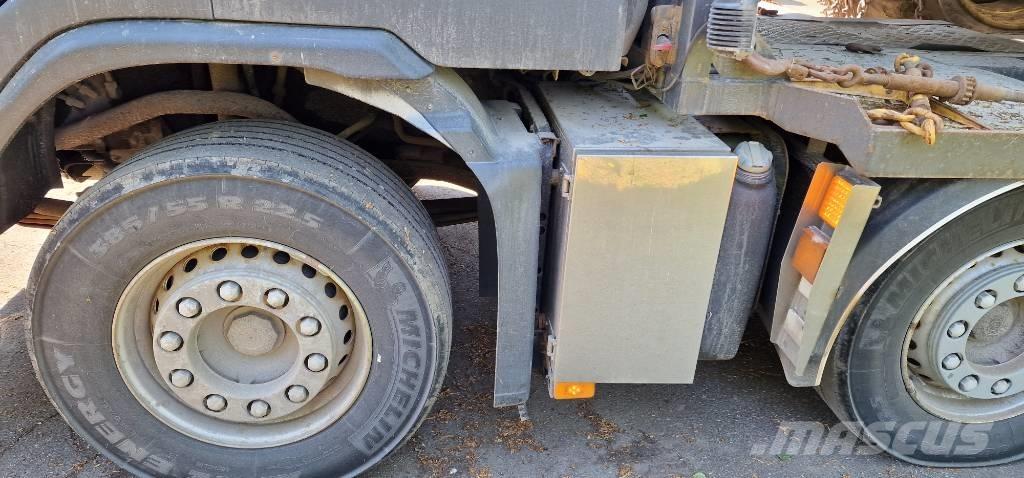 Volvo FM 13 Kamioni za prevoz šumarskih mašina