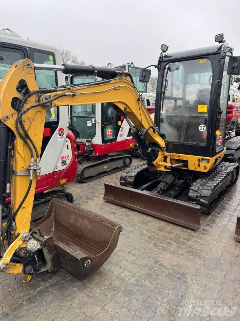 CAT 302.7 D Mini bageri < 7t