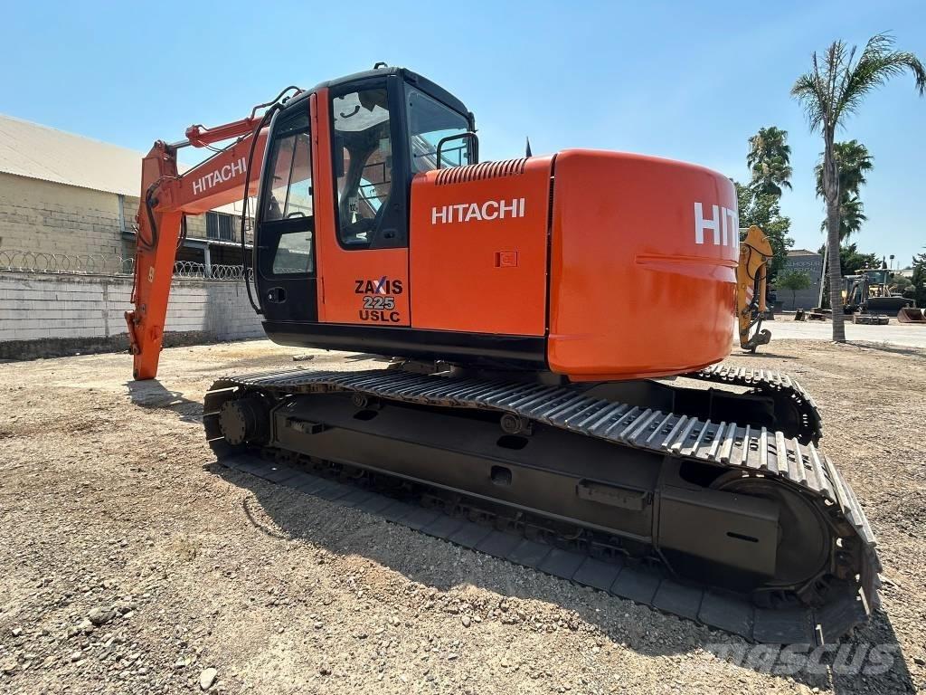 Hitachi ZX 225 Bageri guseničari