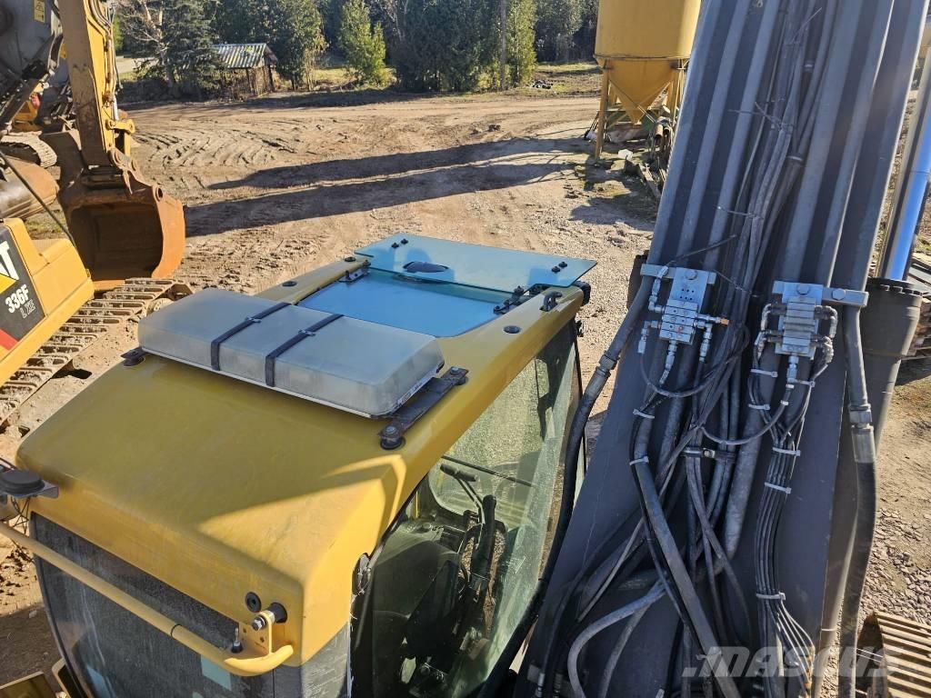 Volvo EC 300 EL Bageri guseničari