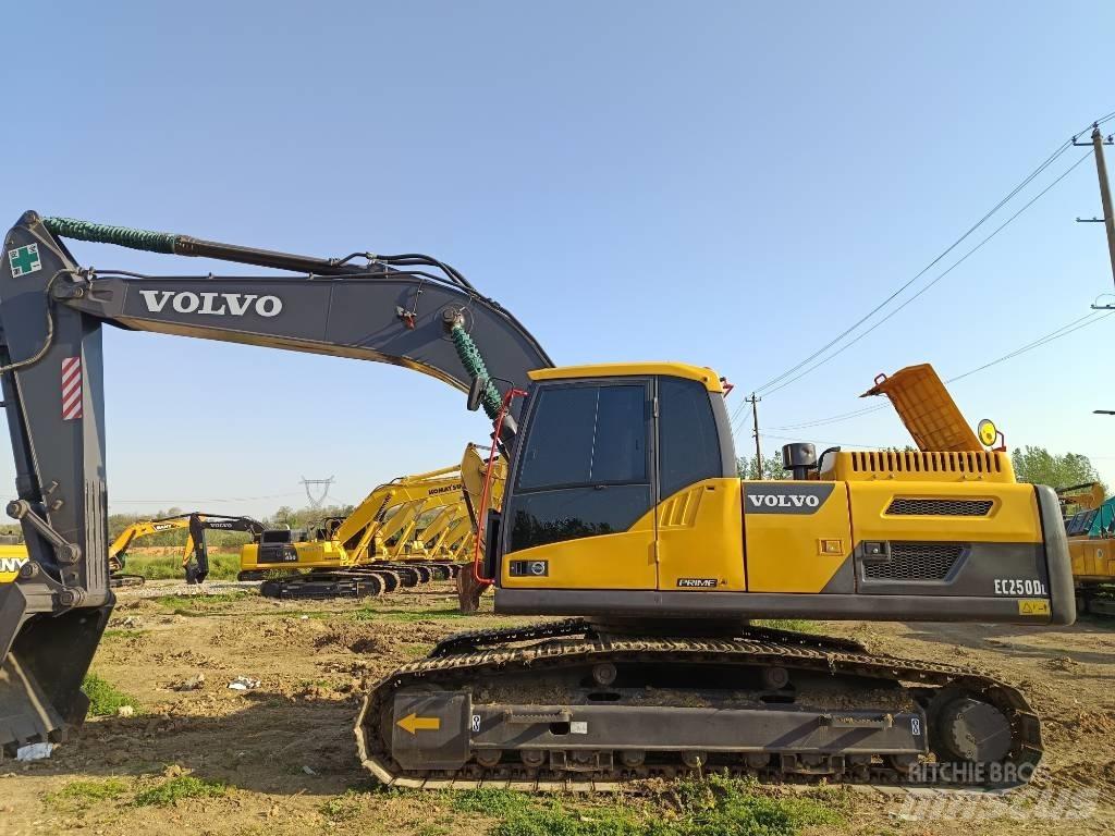 Volvo EC 250 Bageri guseničari