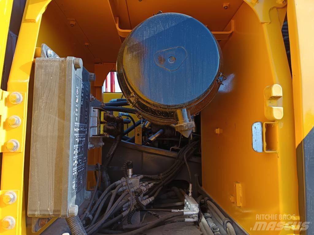 Volvo EC 250 Bageri guseničari