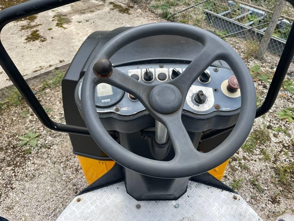 Bomag BW 120 AD-4 Valjci sa duplim bubnjem