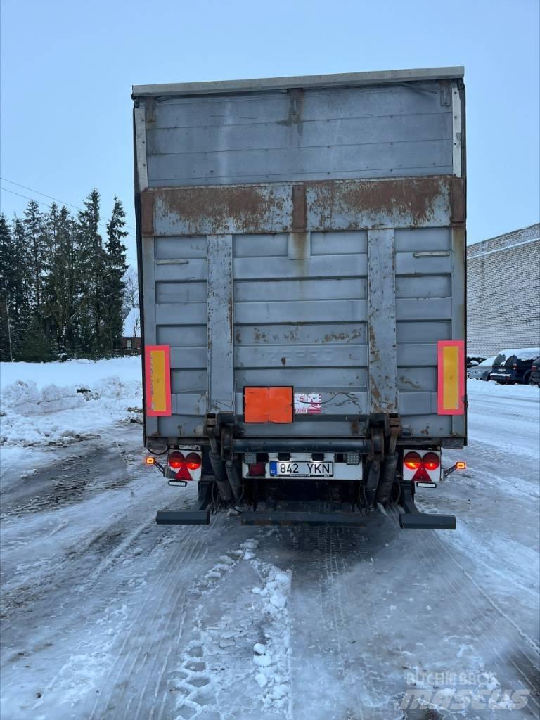 Krone Madel SD Poluprikolice sa ciradom