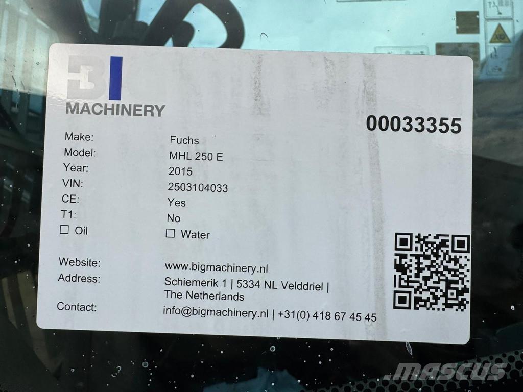Fuchs MHL 250 Bageri za prenos primarnih/sekundarnih sirovina