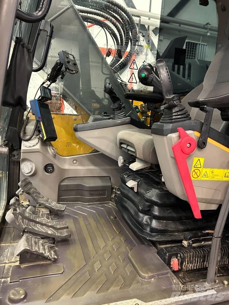 Volvo ECR 235 E Bageri guseničari
