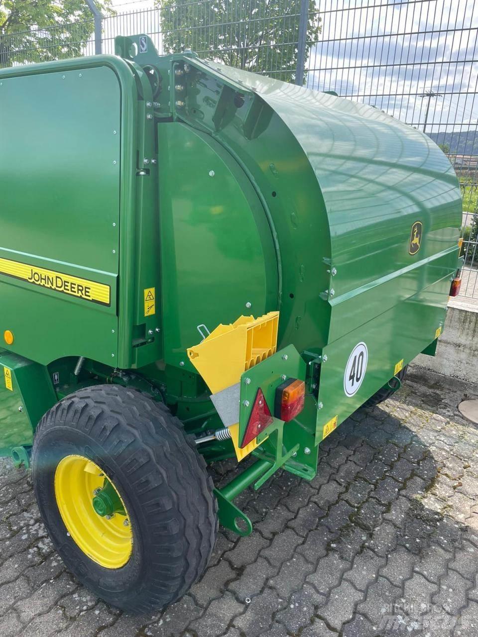 John Deere F440E Prese/balirke za rolo bale