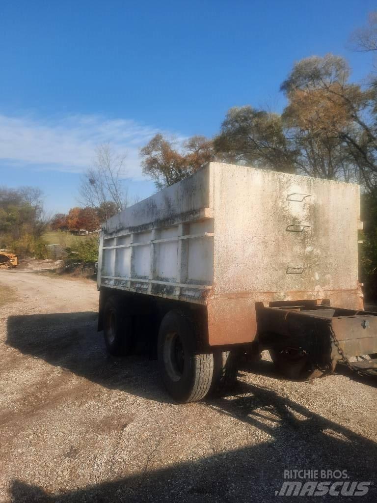Smith Pup Trailer Kiperi prikolice