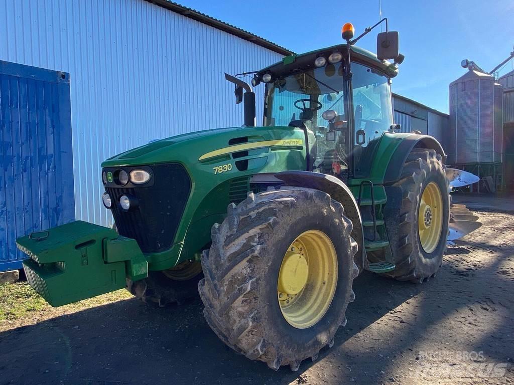 John Deere 7830 Traktori