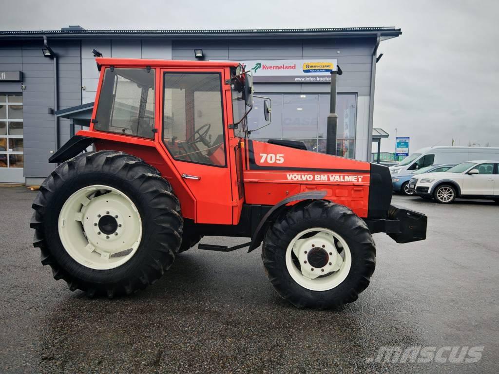 Valmet 705 Traktori
