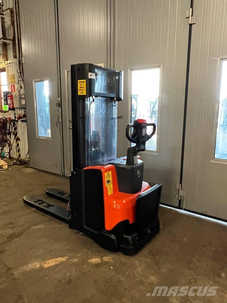 BT truck SWE 120 L Ručni električni viljuškar