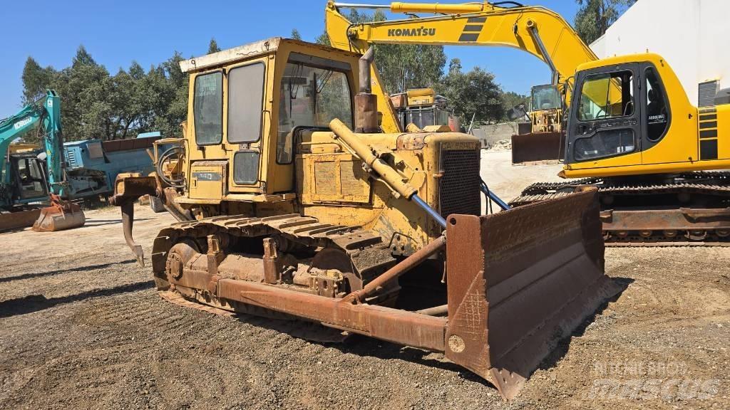 CAT D 6 D Buldožeri guseničari