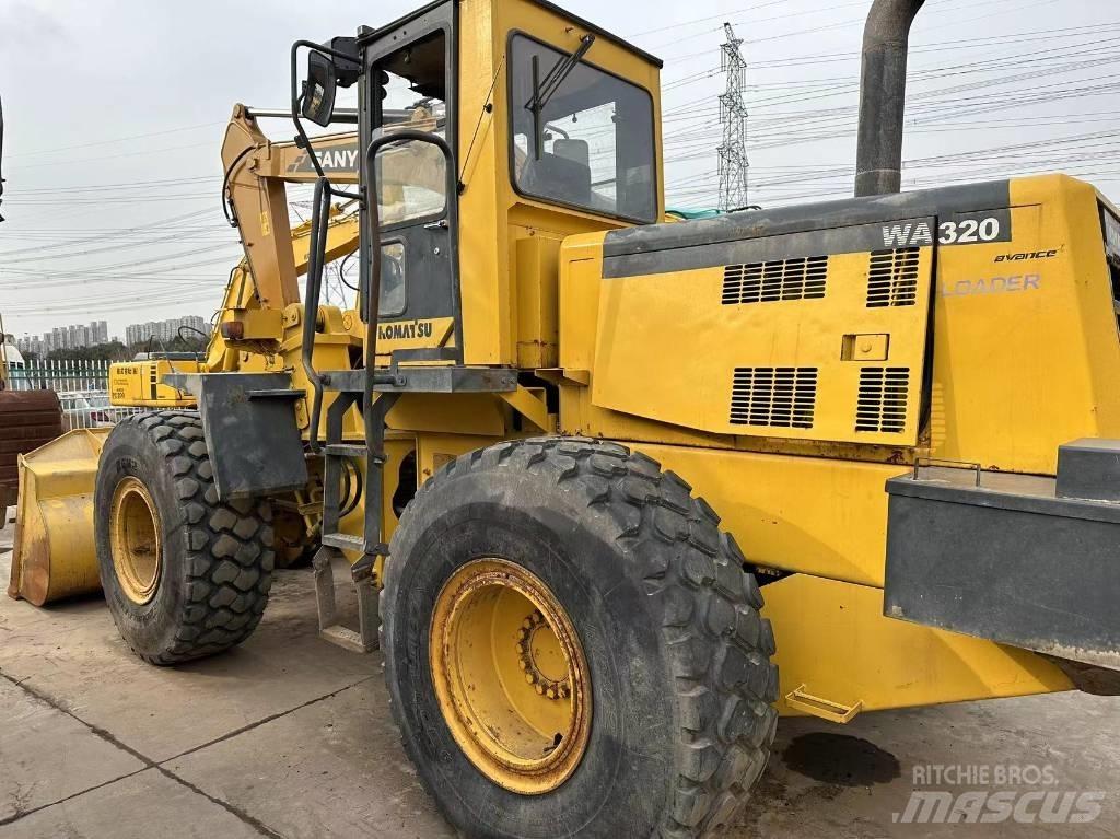 Komatsu WA 320 Utovarivači na točkove