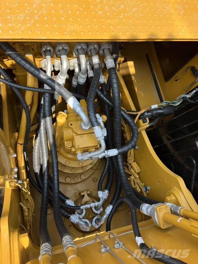 CAT 320GC Bageri guseničari