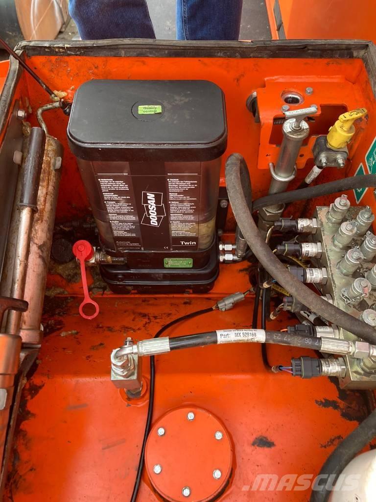 Doosan DA 30 Zglobni damperi