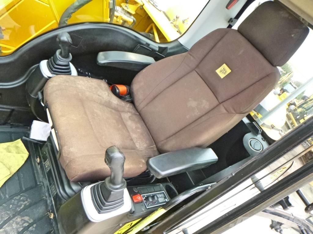 JCB JS 130 LC Bageri guseničari