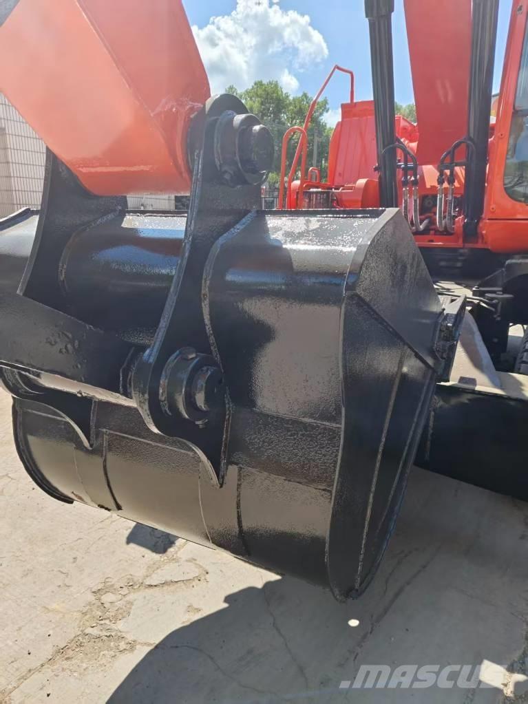 Doosan DH 210 W-7 Bageri točkaši