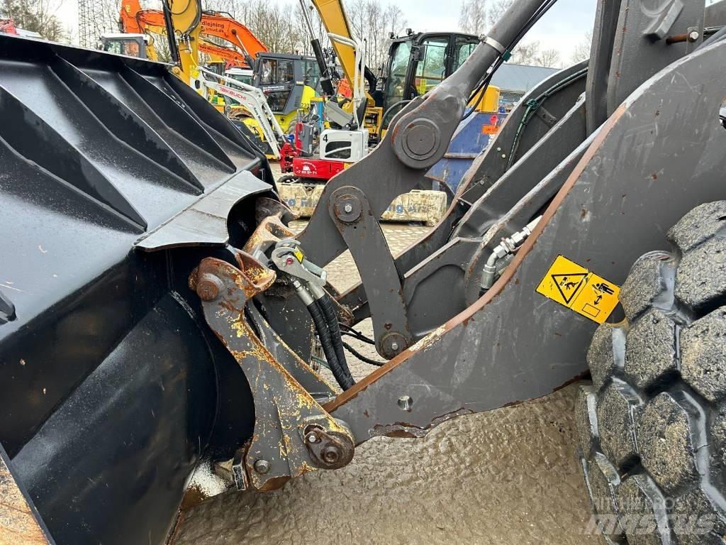 Volvo L 120 H Utovarivači na točkove