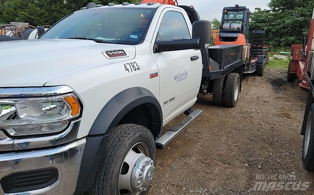 RAM 5500 Kamioni sa otvorenim sandukom